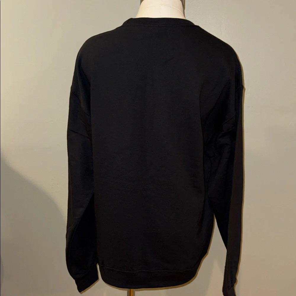 NWOT Unisex Fanatics Black Crewneck Sweatshirt